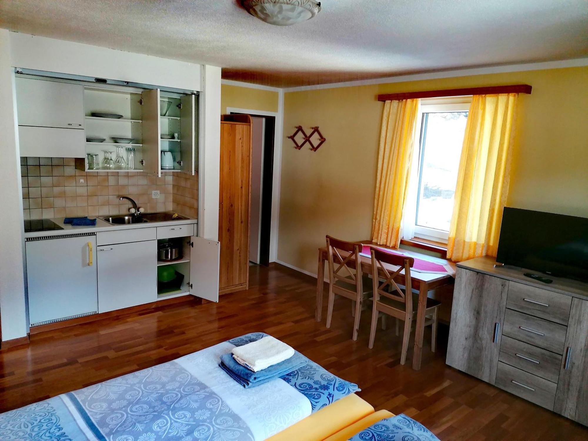 Double Room Private Bathroom
